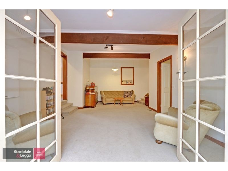 17 Stradbroke Road, Montrose VIC 3765