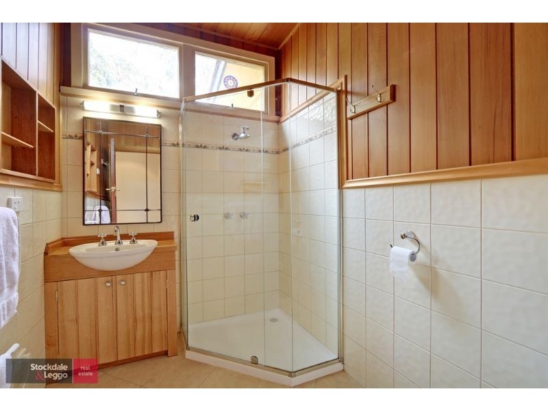 17 Stradbroke Road, Montrose VIC 3765