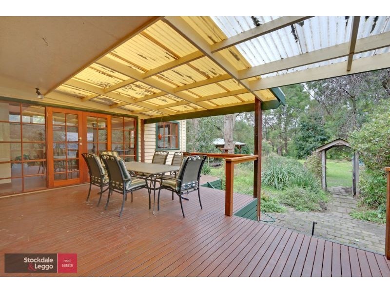 17 Stradbroke Road, Montrose VIC 3765