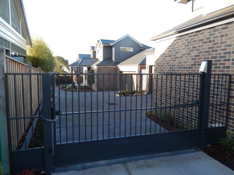 5/367 Clegg Road, Wandin North VIC 3139