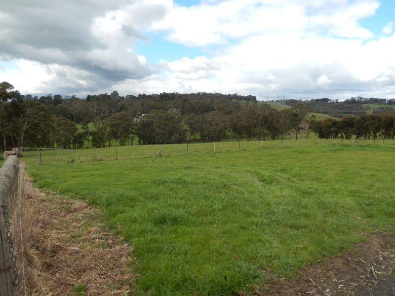 585 Victoria Rd, Gruyere VIC 3770