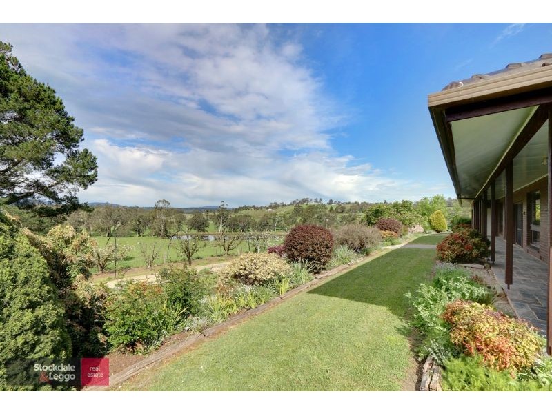 190 Douthie Road, Seville VIC 3139