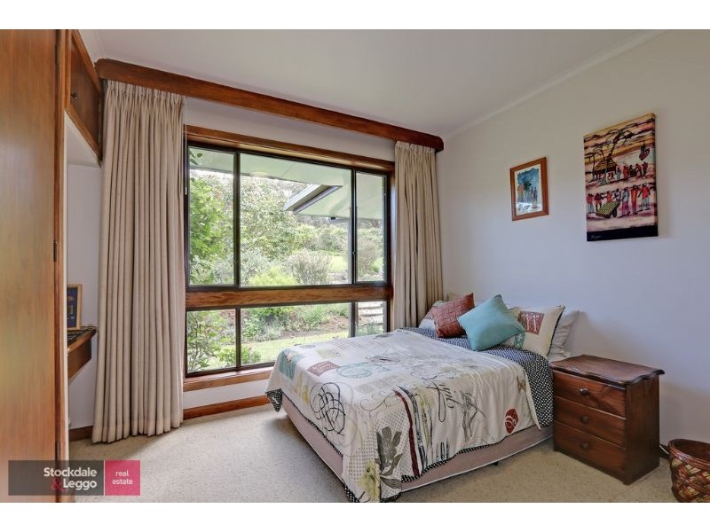 190 Douthie Road, Seville VIC 3139