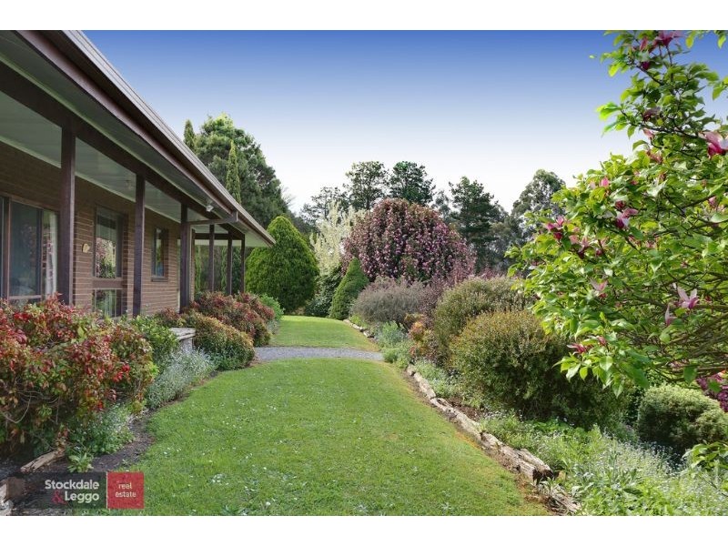 190 Douthie Road, Seville VIC 3139