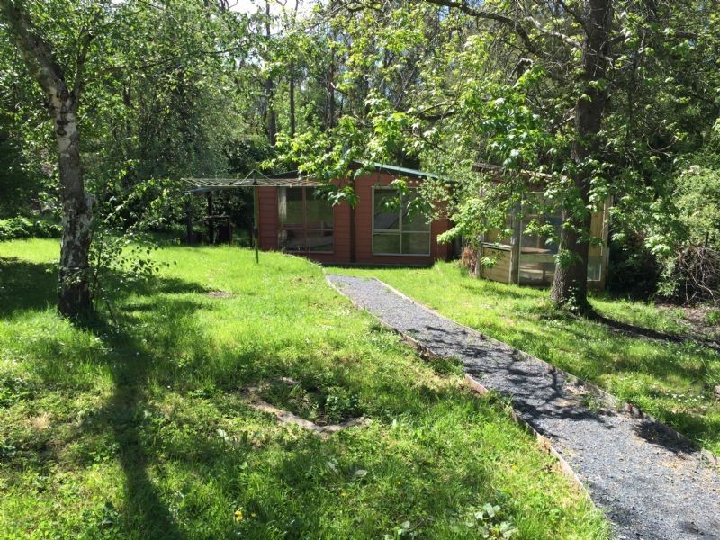 13 Timberline Road, Launching Place VIC 3139