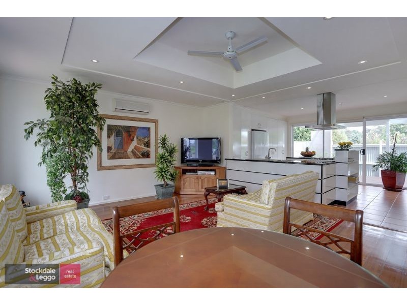 25 Blackburn Road, Mooroolbark VIC 3138