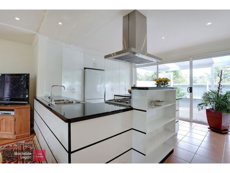 25 Blackburn Road, Mooroolbark VIC 3138