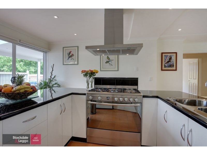 25 Blackburn Road, Mooroolbark VIC 3138