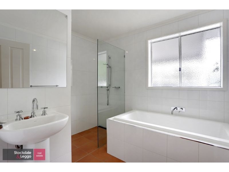 25 Blackburn Road, Mooroolbark VIC 3138