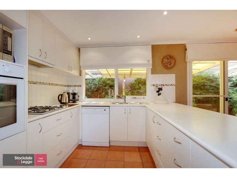 15 Commerford Place, Chirnside Park VIC 3116