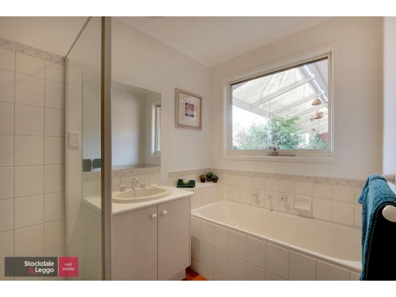 15 Commerford Place, Chirnside Park VIC 3116