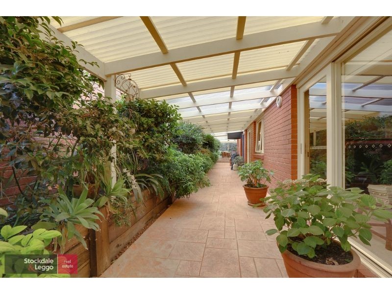 15 Commerford Place, Chirnside Park VIC 3116
