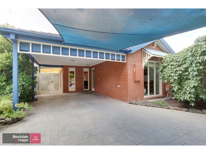 15 Commerford Place, Chirnside Park VIC 3116