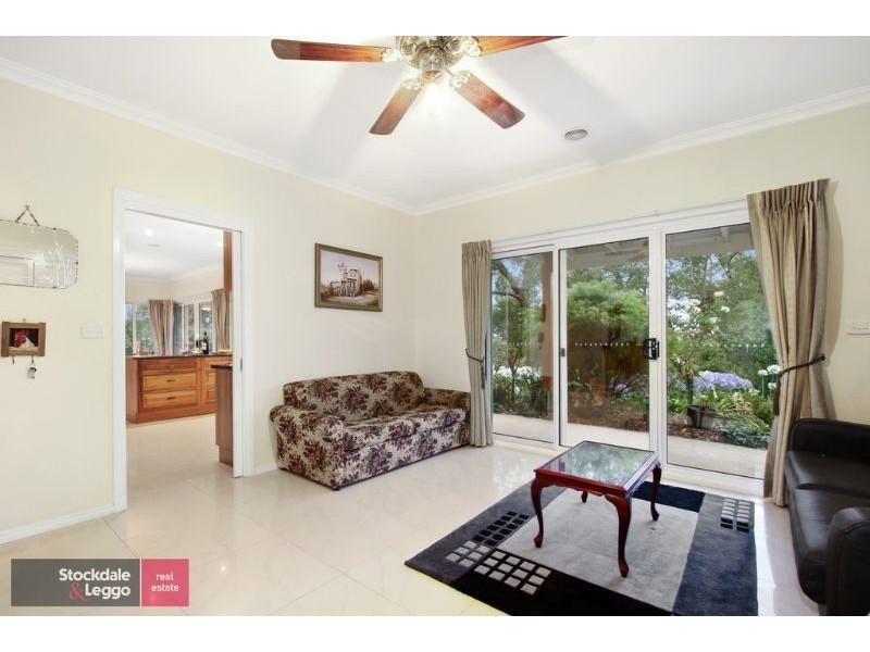 30 Peters Road, Seville East VIC 3139