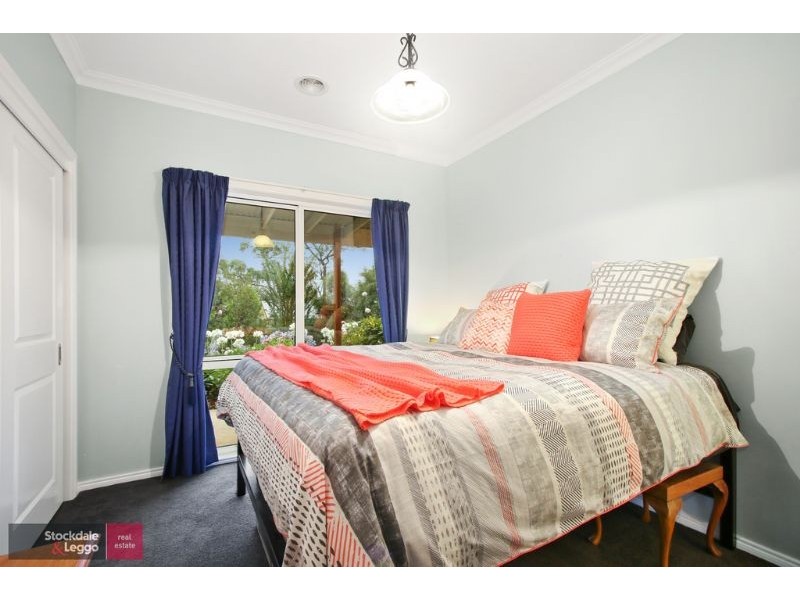 30 Peters Road, Seville East VIC 3139
