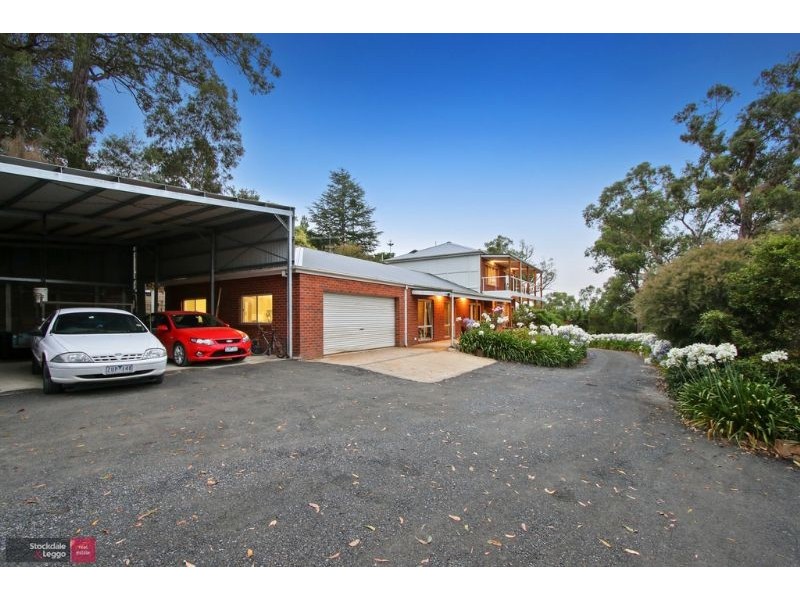 30 Peters Road, Seville East VIC 3139