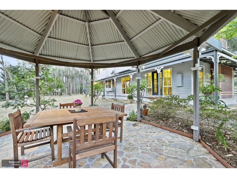 24 Rodger Road, Wandin North VIC 3139