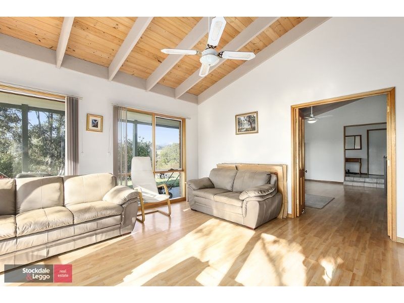 28 Carters Lane, Seville VIC 3139