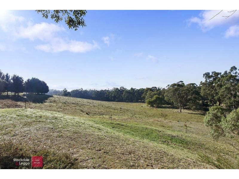 28 Carters Lane, Seville VIC 3139