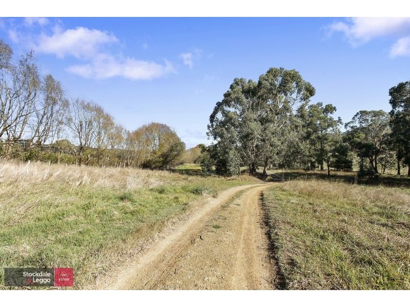 28 Carters Lane, Seville VIC 3139