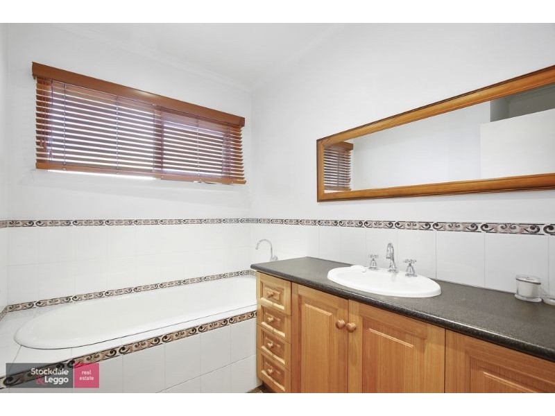 6 Athlone Street, Lilydale VIC 3140