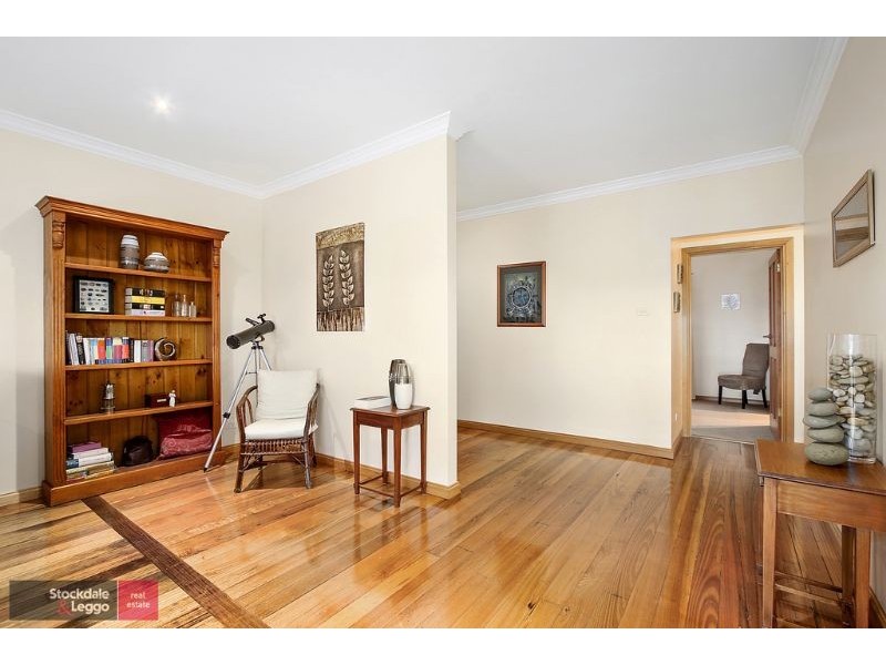 64 English Street, Seville VIC 3139