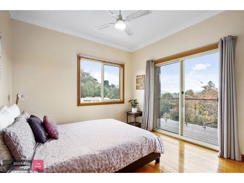 64 English Street, Seville VIC 3139