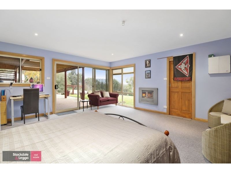 64 English Street, Seville VIC 3139