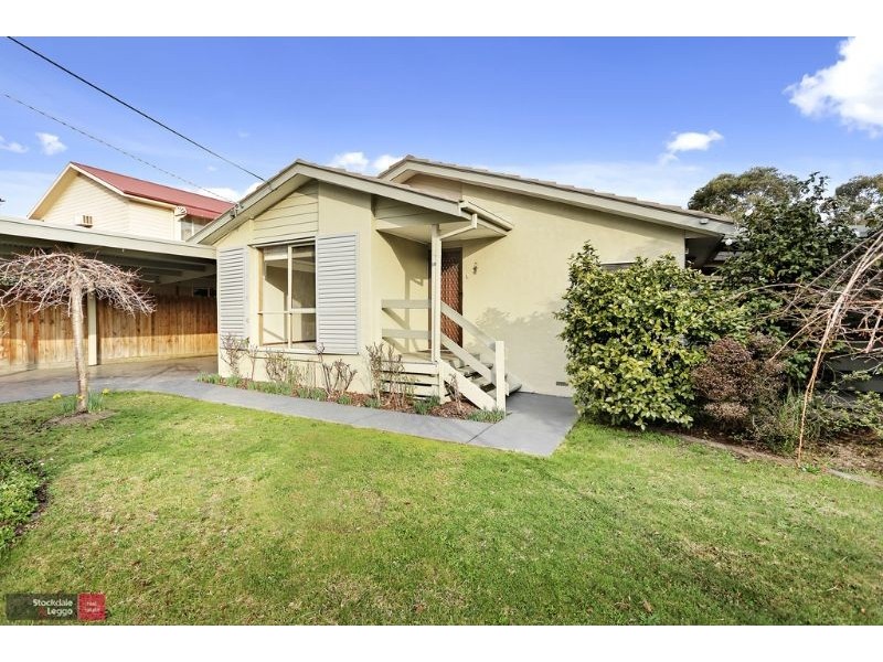 16 Poyner Avenue, Lilydale VIC 3140