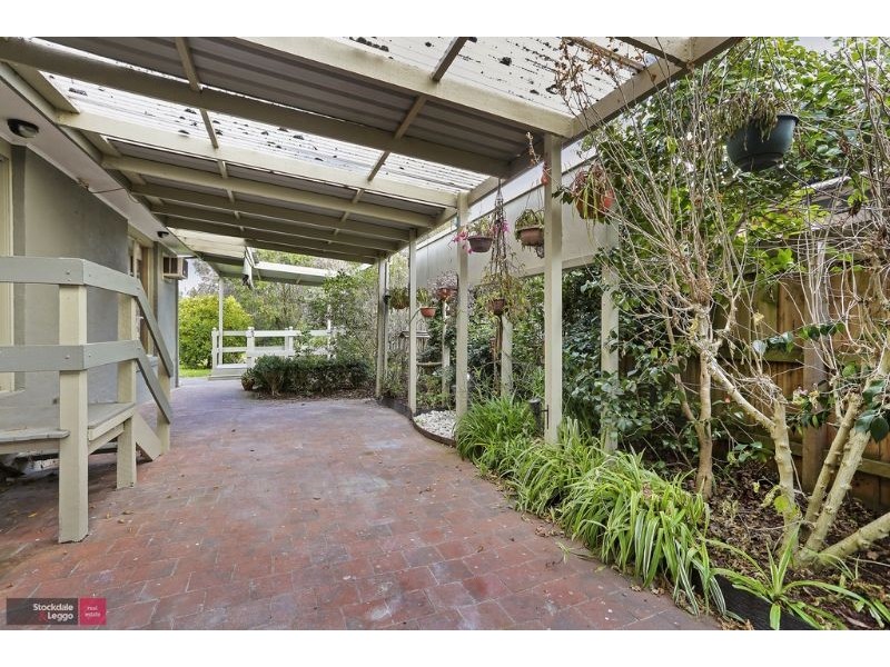 16 Poyner Avenue, Lilydale VIC 3140