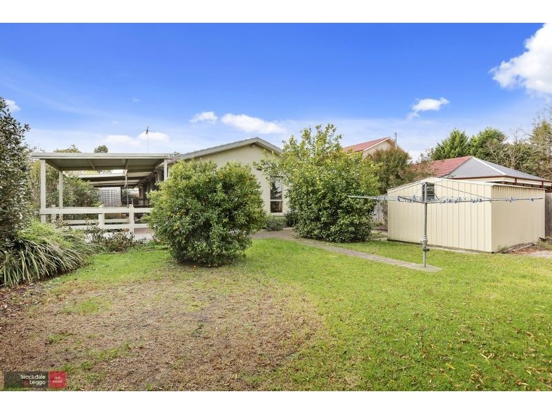 16 Poyner Avenue, Lilydale VIC 3140