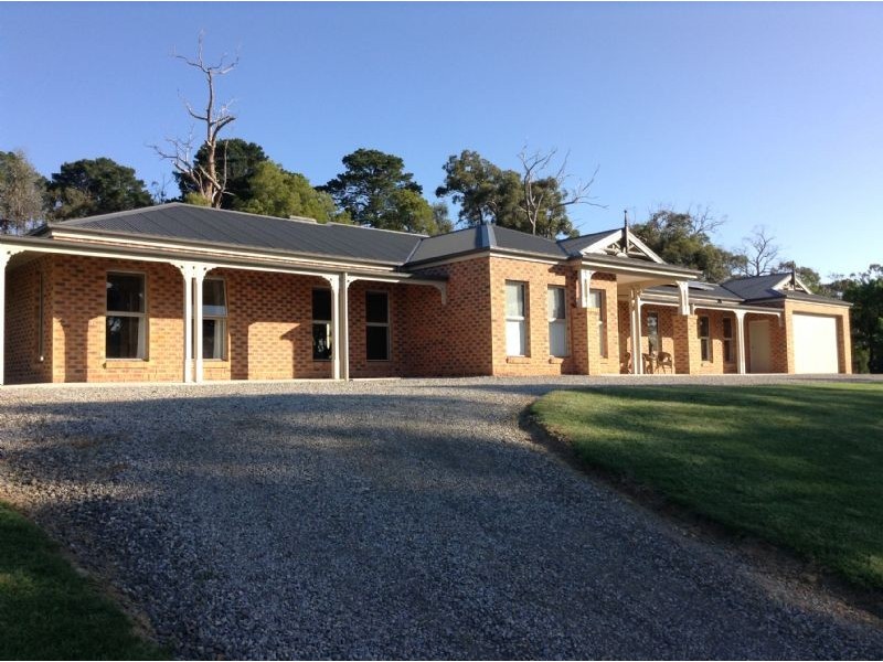 250 Clegg Road, Wandin North VIC 3139