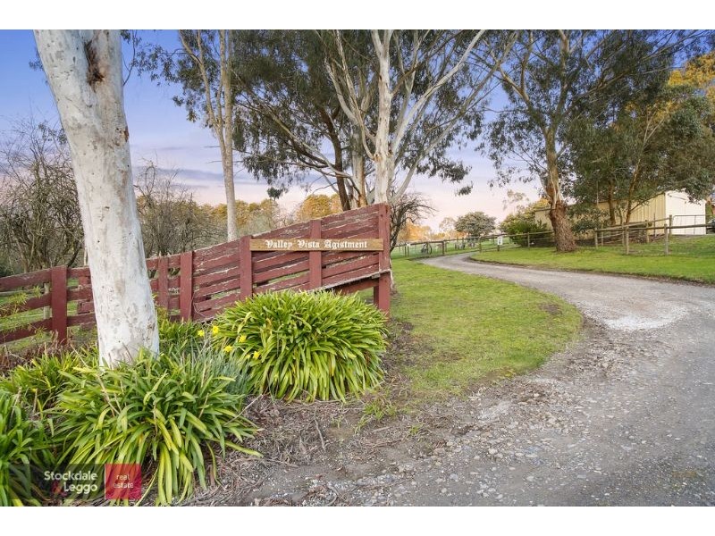 250 Clegg Road, Wandin North VIC 3139