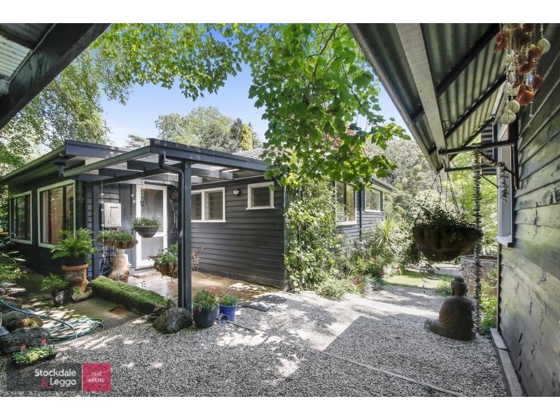 15 Clarke Avenue, Warburton VIC 3799