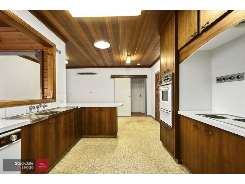 27 Roseman Road, Chirnside Park VIC 3116