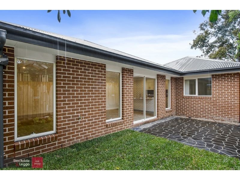 3/2 Lorna Court, Mooroolbark VIC 3138