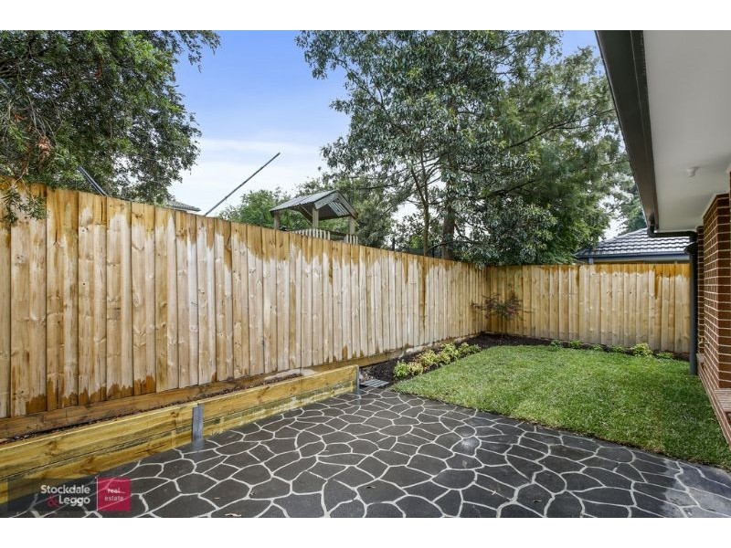 3/2 Lorna Court, Mooroolbark VIC 3138