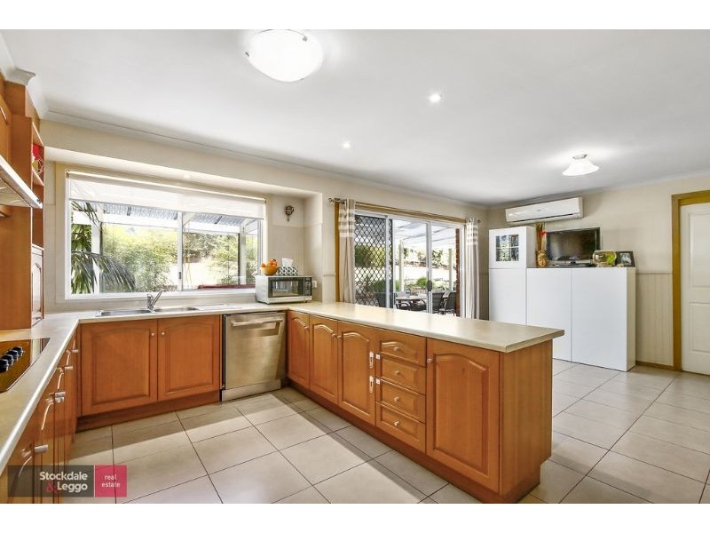 1 Lakeview Drive, Lilydale VIC 3140