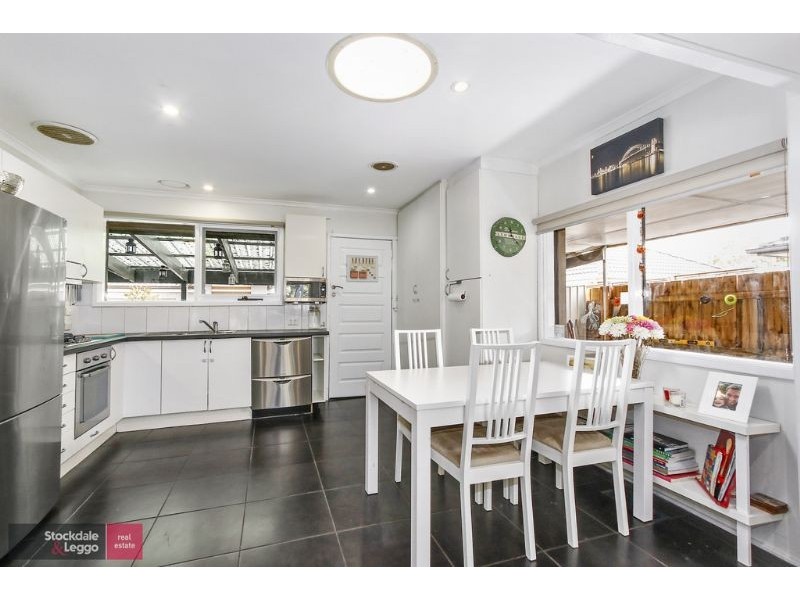 111 Cambridge Road, Mooroolbark VIC 3138