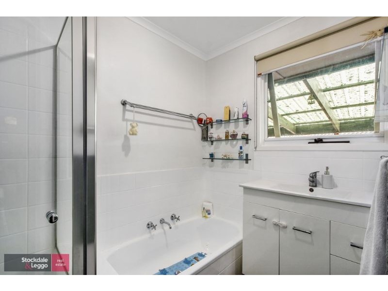111 Cambridge Road, Mooroolbark VIC 3138