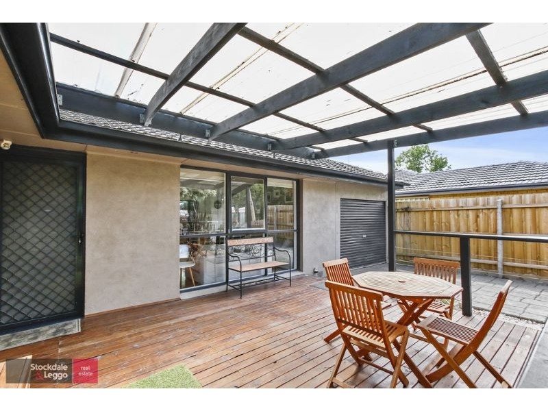 111 Cambridge Road, Mooroolbark VIC 3138