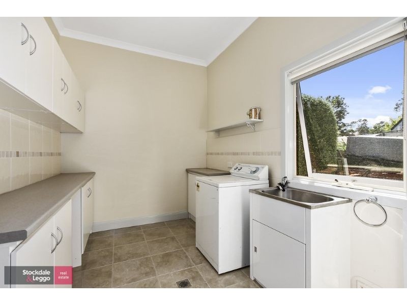 9 Inverness Road, Mount Evelyn VIC 3796