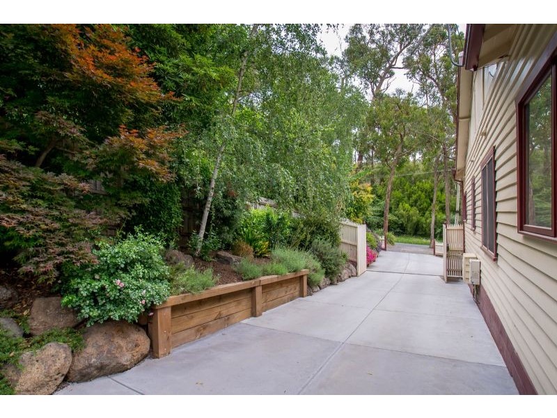 9 Inverness Road, Mount Evelyn VIC 3796