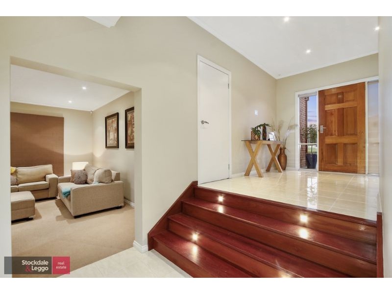 19 Neryl Court, Mooroolbark VIC 3138