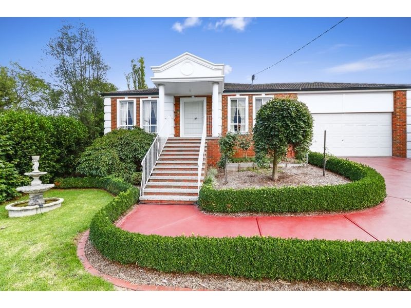 87 Victoria Road, Chirnside Park VIC 3116