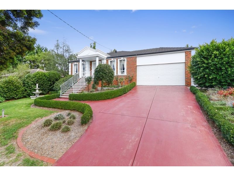 87 Victoria Road, Chirnside Park VIC 3116