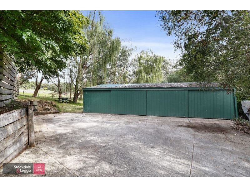 252 Warburton Highway, Wandin North VIC 3139