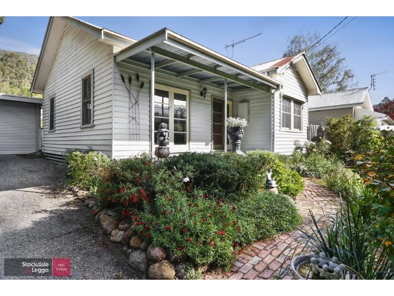 12 Sylvan Avenue, Warburton VIC 3799