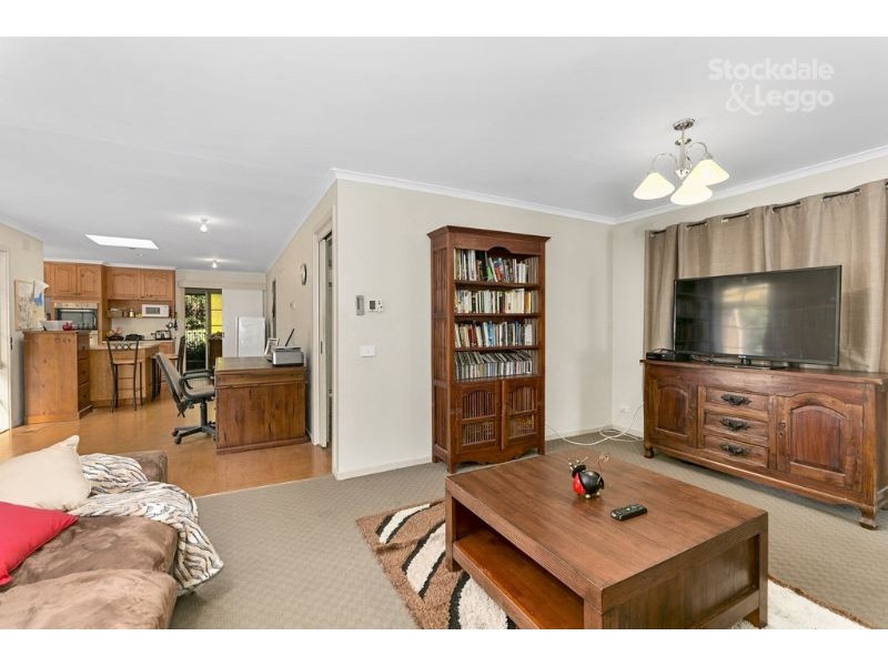 11 Winifred Street, Seville VIC 3139