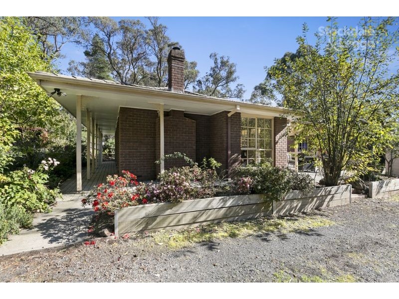 11 Winifred Street, Seville VIC 3139